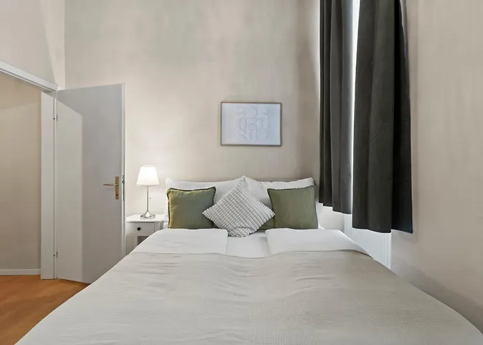 Next To Augarten I 7 Min To Metro I Free Wifi شقة