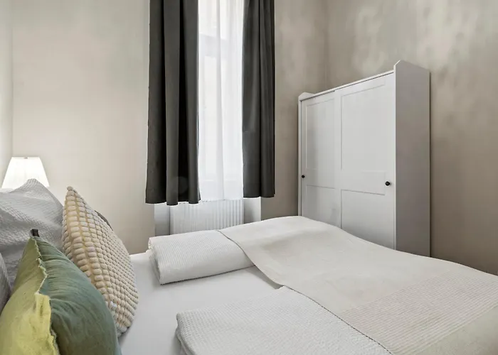 Daire Next To Augarten I 7 Min To Metro I Free Wifi *